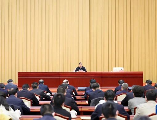 学习贯彻党的二十大精神中央宣讲团报告会在京举行 李书磊作首场报告 